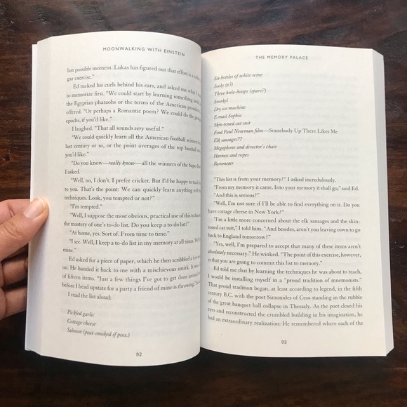 Moonwalking with Einstein by Joshua Foer Paperback in excellent condition - Picture 6 of 8